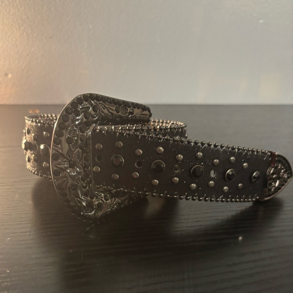 Mens Rhinestone Black Belt Never Worn Fit Waist 28-33